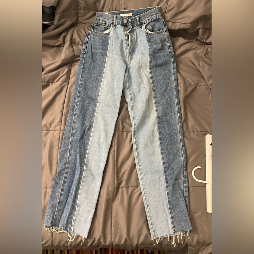 Half toned blue straight jeans